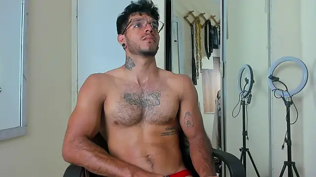 JuanBlade online show from March 17, 2025, 9:02 pm