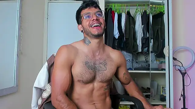 JuanBlade online show from March 19, 2025, 2:48 am