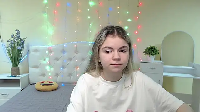 TinaRedly online show from January 19, 2025, 10:39 am