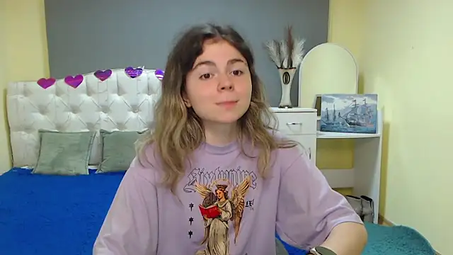 TinaRedly online show from September 8, 2025, 5:45 pm