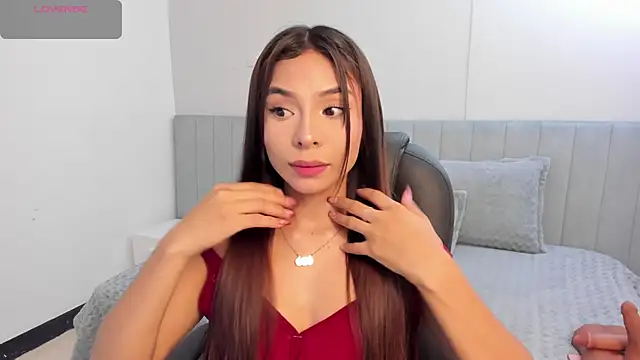 Snapshot of amira_cute2 chatting on March 20, 2025, 9:59 am amira cute2 online show from March 20, 2025, 9:59 am