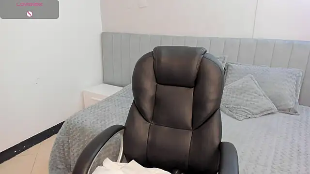 Snapshot of amira_cute2 chatting on March 22, 2025, 12:25 pm amira cute2 online show from March 22, 2025, 12:25 pm