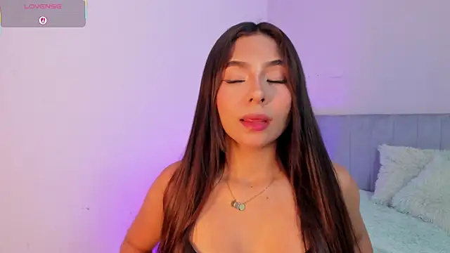 Snapshot of amira_cute2 chatting on October 14, 2025, 8:04 am amira cute2 online show from October 14, 2025, 8:04 am