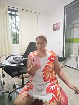 hotandfierylatinos2023 online show from May 19, 2026, 10:54 am