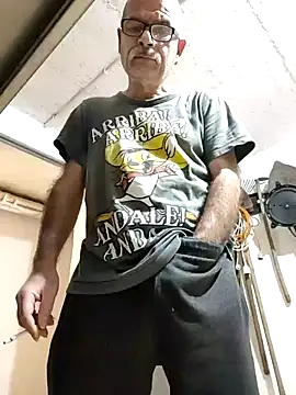 bottomhairy online show from December 10, 2024, 3:22 pm