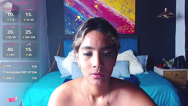 Snapshot of megan_collins96 chatting on March 2, 2025, 10:05 pm megan collins96 online show from March 2, 2025, 10:05 pm