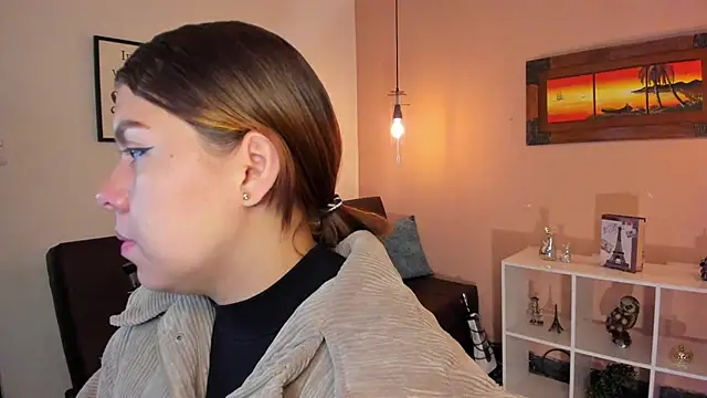 ArianaBaker online show from March 5, 2025, 12:00 pm