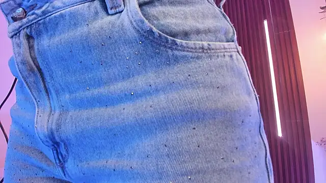 ArianaBaker online show from March 26, 2026, 2:44 pm