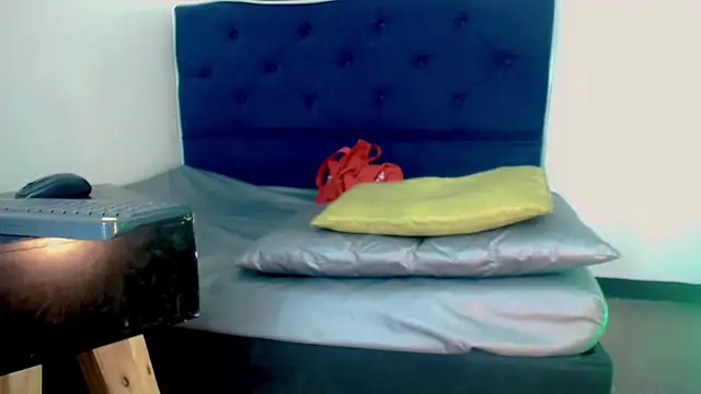 bellatrixx 69 online show from March 14, 2026, 7:19 pm