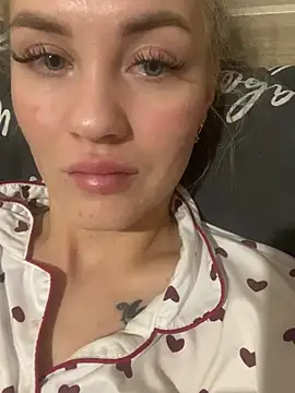 Snapshot of DreamGirl-777 chatting on January 31, 2025, 5:30 am DreamGirl-777 online show from January 31, 2025, 5:30 am