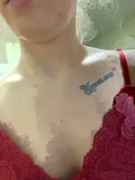 Snapshot of DreamGirl-777 chatting on February 6, 2025, 5:19 pm DreamGirl-777 online show from February 6, 2025, 5:19 pm