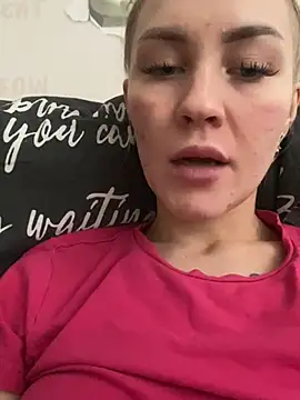 Snapshot of DreamGirl-777 chatting on March 3, 2025, 8:16 am DreamGirl-777 online show from March 3, 2025, 8:16 am