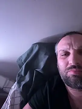 Snapshot of ryand12804 chatting on January 4, 2025, 4:01 am ryand12804 online show from January 4, 2025, 4:01 am