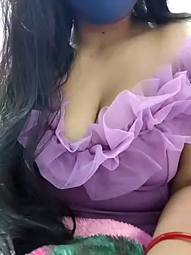 Snapshot of Archna-ji chatting on January 17, 2025, 5:08 pm Archna-ji online show from January 17, 2025, 5:08 pm