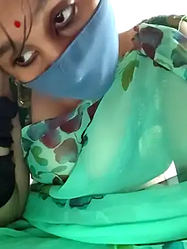 Snapshot of Archna-ji chatting on February 5, 2025, 8:21 am Archna-ji online show from February 5, 2025, 8:21 am