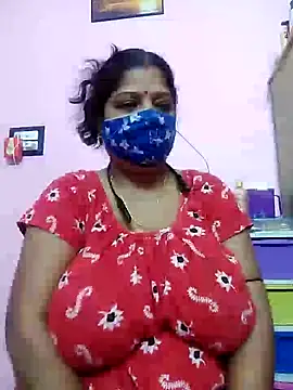 Snapshot of Kayra_34 chatting on February 3, 2025, 11:53 am Kayra 34 online show from February 3, 2025, 11:53 am