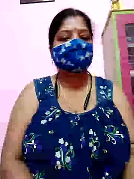 Snapshot of Kayra_34 chatting on February 5, 2025, 4:03 pm Kayra 34 online show from February 5, 2025, 4:03 pm