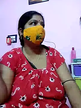 Snapshot of Kayra_34 chatting on February 7, 2025, 6:24 pm Kayra 34 online show from February 7, 2025, 6:24 pm