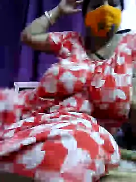 Snapshot of Kayra_34 chatting on February 9, 2025, 5:54 pm Kayra 34 online show from February 9, 2025, 5:54 pm