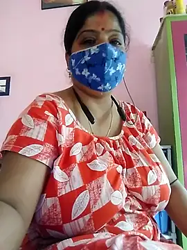 Snapshot of Kayra_34 chatting on February 19, 2025, 5:49 am Kayra 34 online show from February 19, 2025, 5:49 am