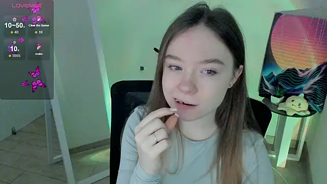 Florence meow online show from March 3, 2025, 7:32 am