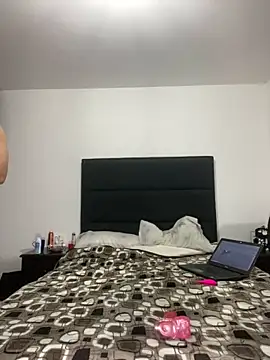 Snapshot of milangym127 chatting on March 21, 2025, 5:00 am milangym127 online show from March 21, 2025, 5:00 am