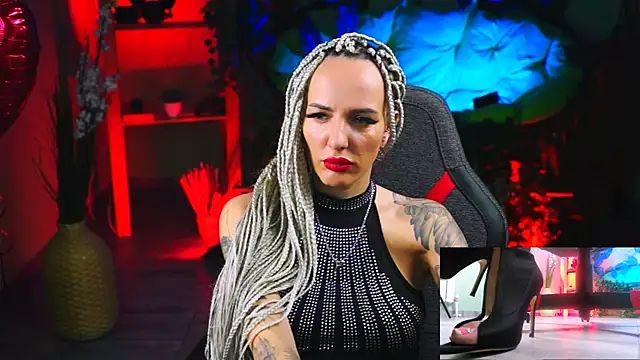 MonicaMaxwel online show from February 18, 2025, 3:10 pm