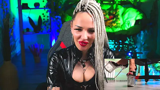 MonicaMaxwel online show from February 28, 2025, 12:20 pm