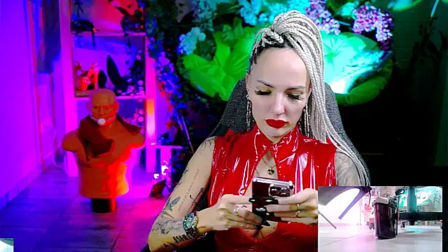 MonicaMaxwel online show from December 15, 2025, 11:03 am