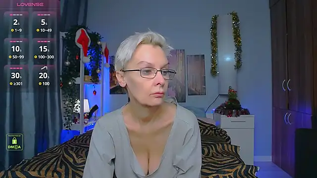 HelgaHimmell online show from December 21, 2024, 9:47 pm