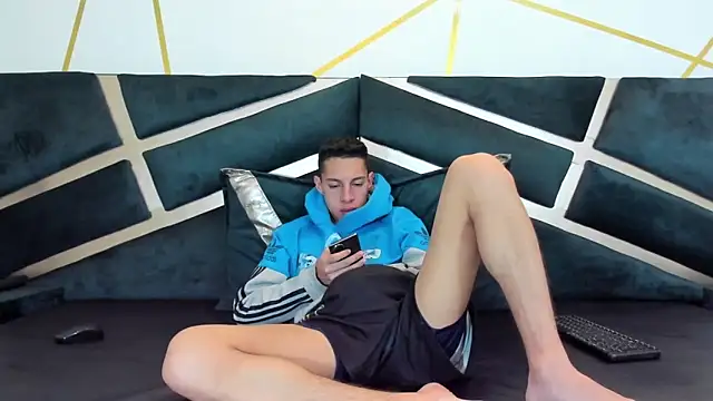 thiago19s online show from April 15, 2026, 1:40 pm