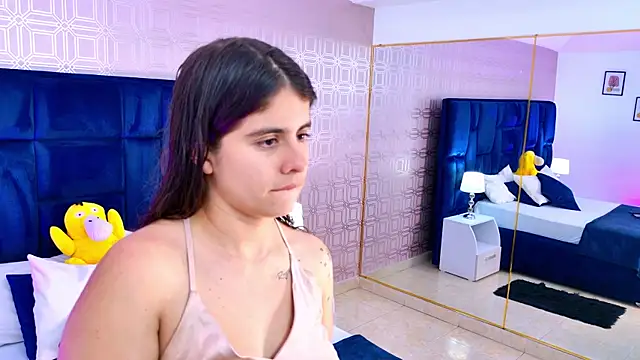 LexaDeRusso online show from February 8, 2026, 7:39 pm