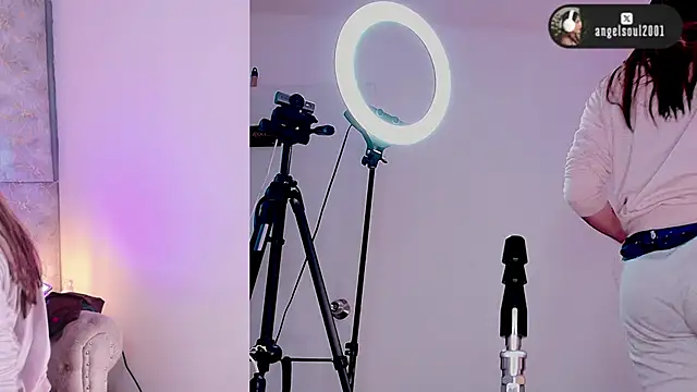 Angelst   online show from March 16, 2026, 8:18 am