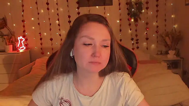 Snapshot of desperatehousewife__ chatting on February 14, 2026, 7:10 pm desperatehousewife online show from February 14, 2026, 7:10 pm