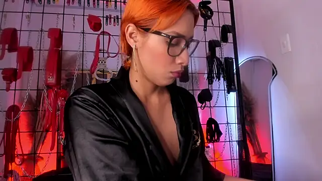 Snapshot of charrlotte_quinn chatting on February 7, 2025, 8:10 pm charrlotte quinn online show from February 7, 2025, 8:10 pm