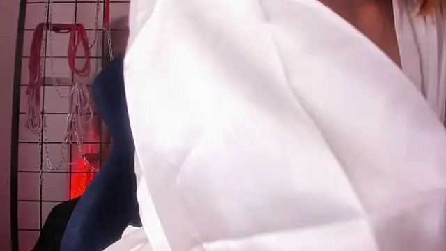 Snapshot of charrlotte_quinn chatting on February 19, 2025, 2:55 am charrlotte quinn online show from February 19, 2025, 2:55 am