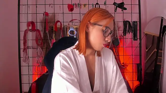 Snapshot of charrlotte_quinn chatting on February 19, 2025, 8:31 pm charrlotte quinn online show from February 19, 2025, 8:31 pm