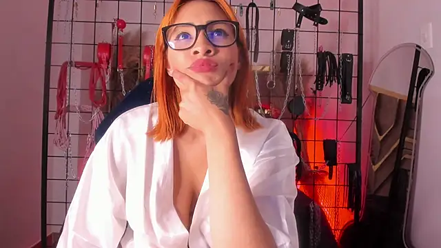 Snapshot of charrlotte_quinn chatting on February 20, 2025, 2:40 am charrlotte quinn online show from February 20, 2025, 2:40 am