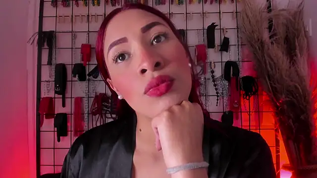 Snapshot of charrlotte_quinn chatting on October 12, 2025, 8:52 pm charrlotte quinn online show from October 12, 2025, 8:52 pm