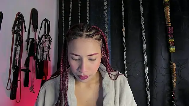 charrlotte quinn online show from February 25, 2026, 12:37 pm