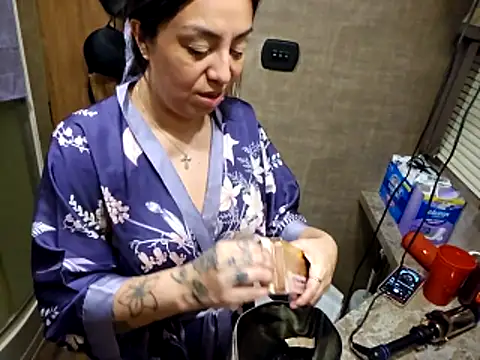 Snapshot of IndiaBlaze chatting on March 25, 2026, 1:22 am IndiaBlaze online show from March 25, 2026, 1:22 am