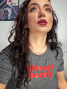 Snapshot of KatherineRyder chatting on February 4, 2026, 10:32 am KatherineRyder online show from February 4, 2026, 10:32 am