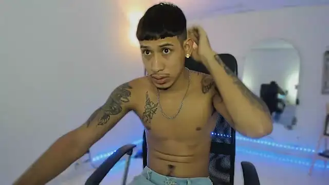 slim master12 online show from December 17, 2025, 9:32 pm