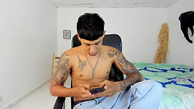 slim master12 online show from March 27, 2026, 8:52 pm