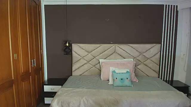 Raquel jones online show from February 15, 2025, 11:39 am