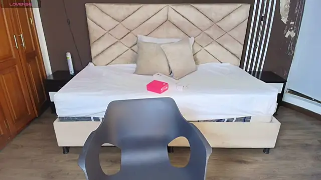 Raquel jones online show from November 29, 2025, 11:57 am