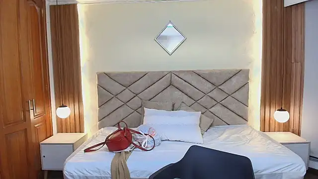 Raquel jones online show from April 7, 2026, 12:16 pm