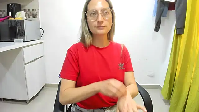 Adele johnsonn1 online show from December 13, 2024, 8:47 pm