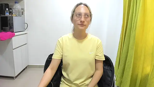 Adele johnsonn1 online show from December 22, 2024, 9:09 pm