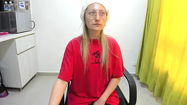 Adele johnsonn1 online show from January 21, 2025, 6:12 pm